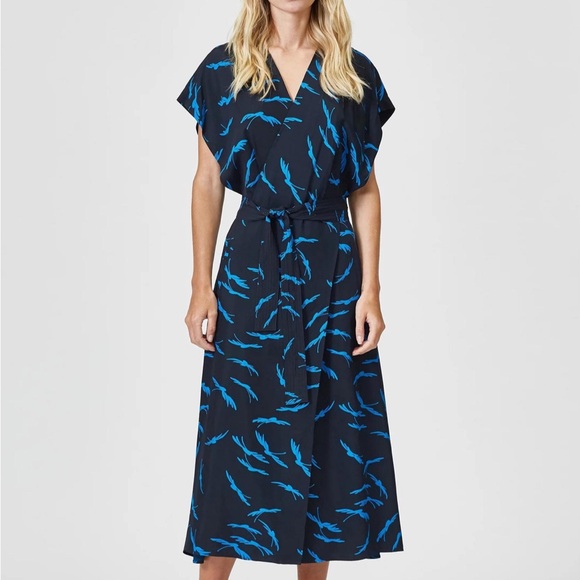 Equipment Bijou Midi Dress Blue Patterned Midi Dress size 10